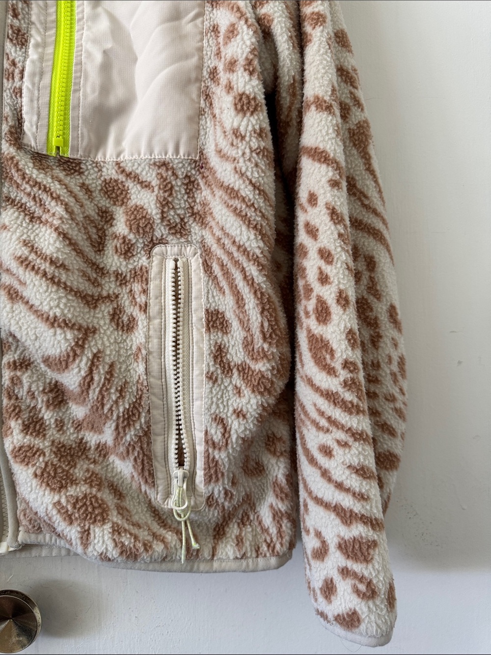Billabong Cream and Brown Animal Print Fleece Jacket - Picture 3 of 5